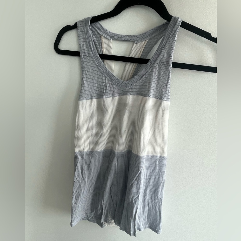 Lululemon Grey and White tank top